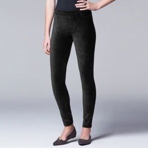$5 SALE Simply Vera Wang Corduroy Legging